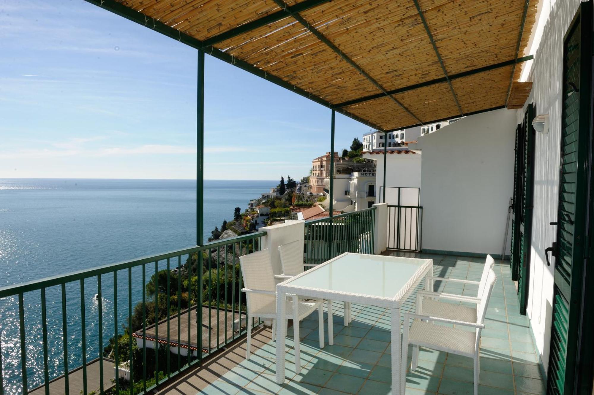 Amalfi Blue Flowers B Экстерьер фото